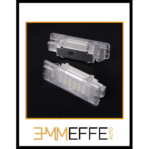 PLAFONIERA BMW LUCI SOTTO PORTA CORTESIA Serie 1 E81 E87 E87N