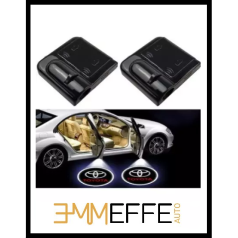 TOYOTA Yaris Cross kit sotto porta LED Logo no fori