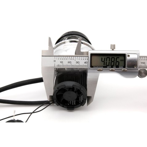 Un Proiettore Lenticolare 2 Pollici Aozoom LED Bi-Led 40w Faro Lente Ultra Compatto Moto Auto